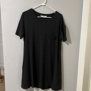 Grey t-shirt dress with pockets